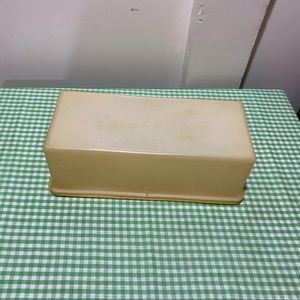 Tupperware Kitchen - TUPPERWARE JUMBO BREAD KEEPER Tupperware Kitchen - TUPPERWARE JUMBO BREAD KEEPER